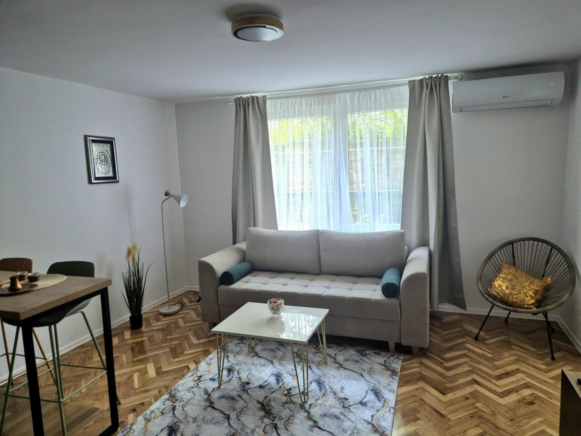Sajra Apartment SJJ Extérieur photo